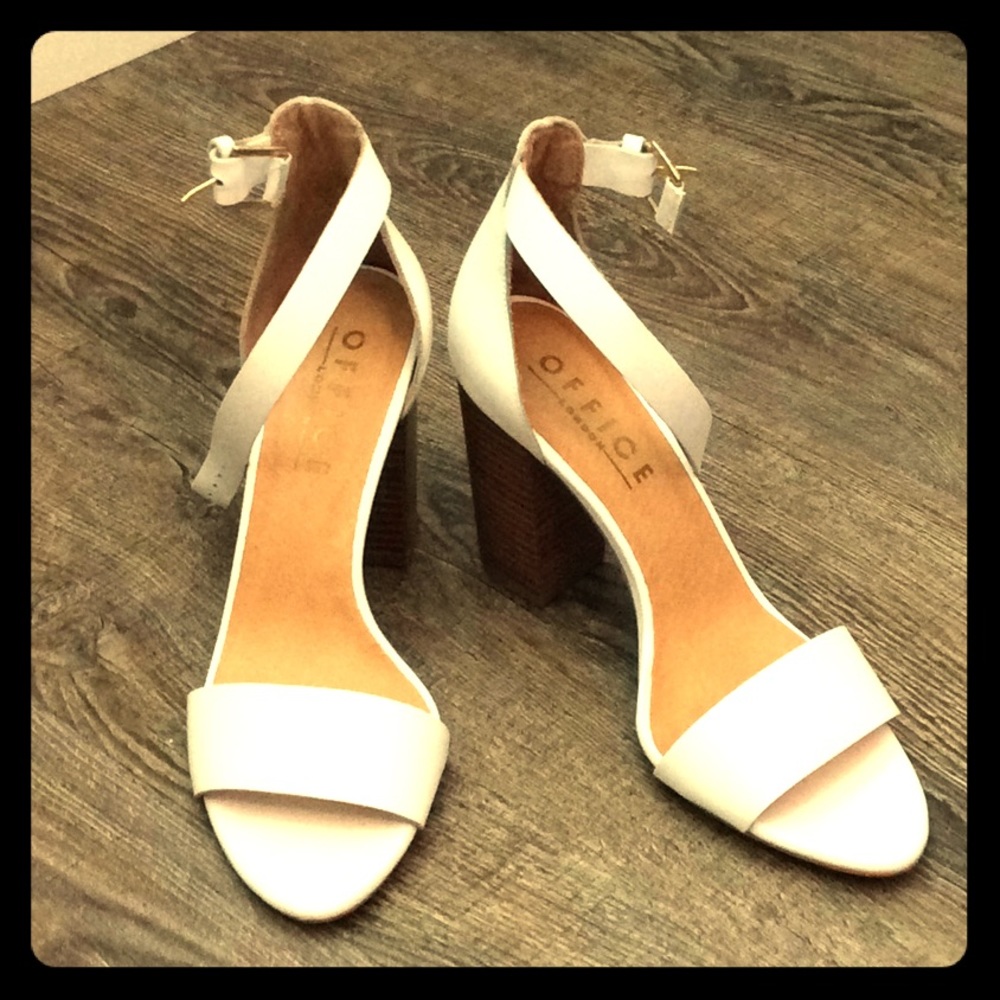 Ladies white block heel sandal